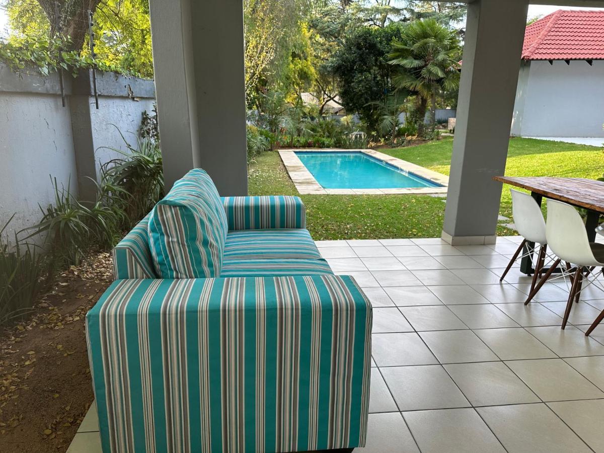 Zwelakho Furnished Apartments The Cube Johannesburg Exterior foto